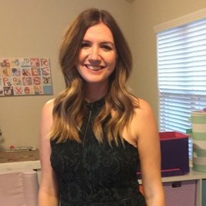 Meet your Posher, Lauren